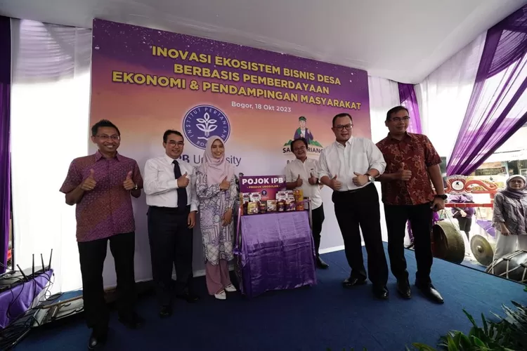 IPB jalin kerja sama dengan Lapis Bogor Sangkuriang kembangkan inovasi ekosistem bisnis desa. (dok pribadi)