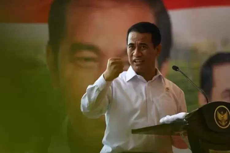 Profil dan prestasi Menteri Pertanian Amran Sulaiman yang kembali dilantik Jokowi. (Jawapos)