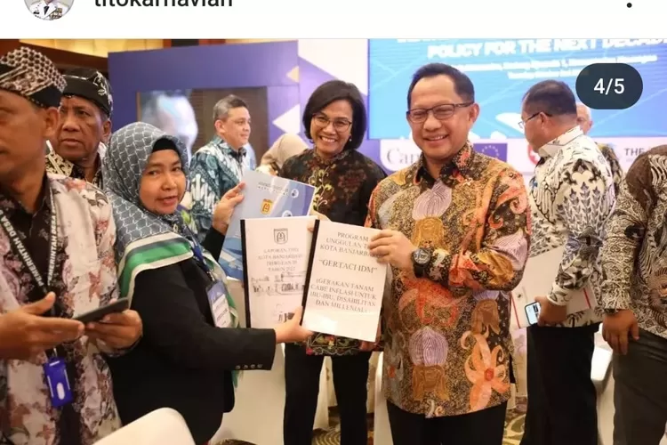 Unggahan Tito di Instagramnya ramai dikomentari netizen buntut ajakannya stop makan beras (tangkapan layar instagram @titokarnavian)
