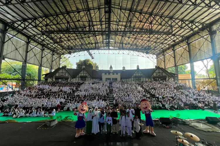 38 Tahun Dunia Fantasi mengundang Anak-anak Yatim