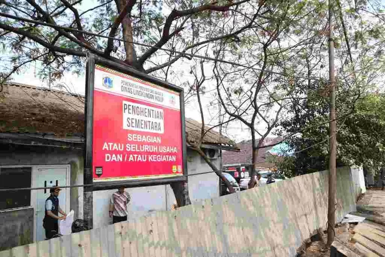 DLH DKI Jakarta Hentikan Operasional Gudang Batu Bara di Jakarta Timur