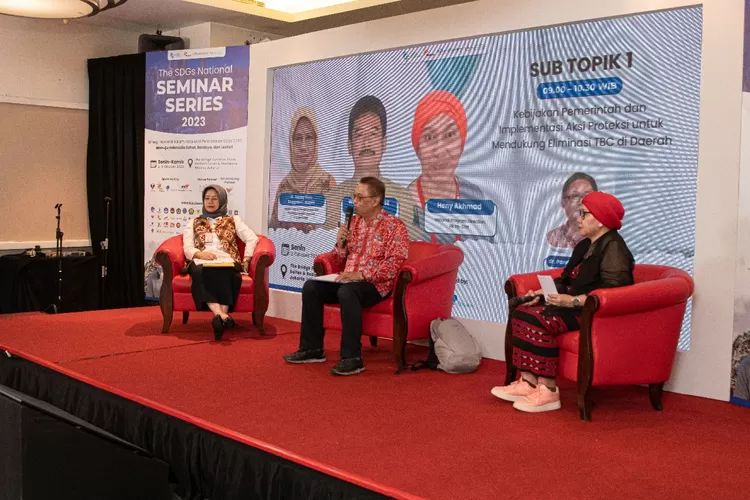 Menteri Kesehatan Republik Indonesia, Budi Gunadi Sadikin, dalam Seminar TBC 