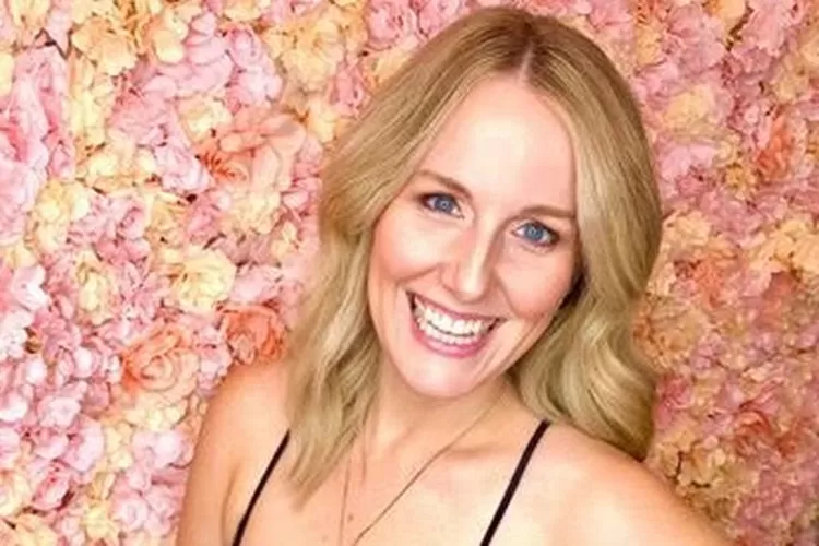 Bintang reality show the Bachelor Australia 2017 Belinda Rygier mengaku kecanduan seks dan tiduri lebih dari 700 pria. @belindalove_coach