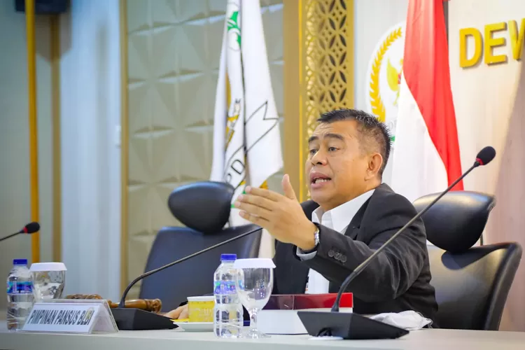 BLBI : Ketua Panitia Khusus (Pansus) BLBI DPD, Bustami Zainudin menyarankan Fadel Muhammad Fokus urus masalah Bank Intan. Ist