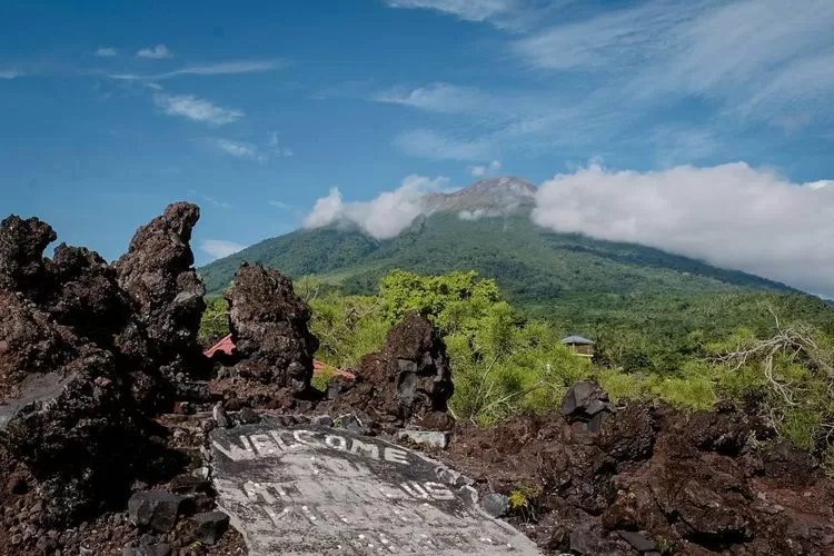 OBJEK WISATA: Lanskap Geowisata Batu Angus yang diusulkan menjadi Geopark, Ternate. Dok. Kemenparekraf
