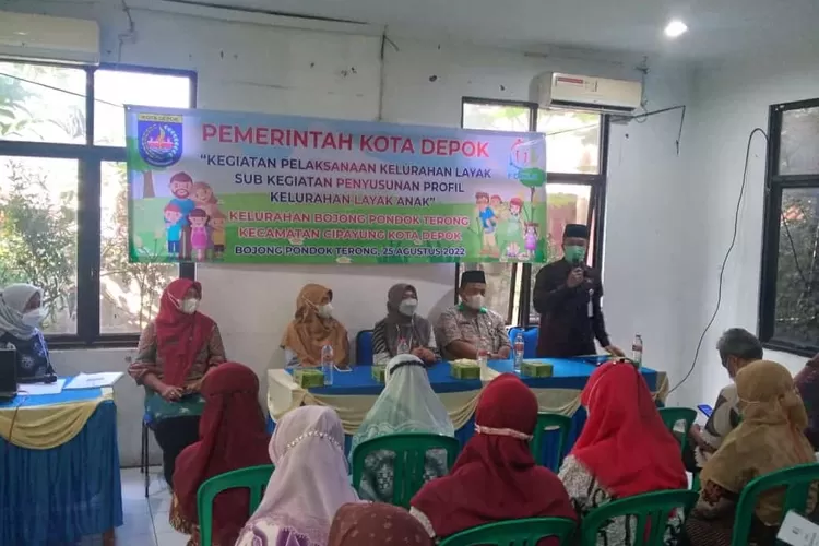 PELATIHAN : Kelurahan Bojong Pondok Terong (Boponter), Kecamatan Cipayung, Kota Depok menggelar Pelatihan Penyusunan Profile Kelurahan Layak Anak. ANDIKA EKA/RADAR DEPOK