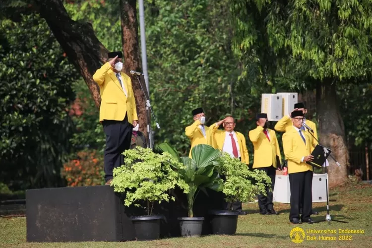 PERINGATI HUT : Pelaksanaan upacara peringatan HUT ke-77 RI di UI.