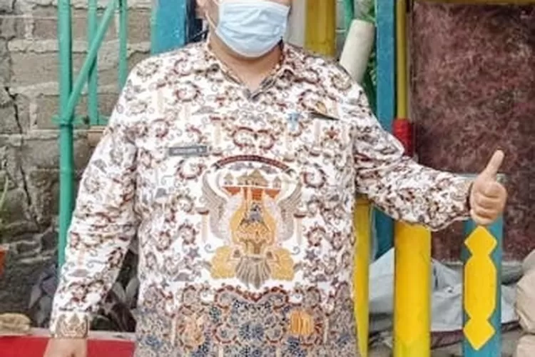 Lurah Curug, Raden Herdandy. ANDIKA EKA/RADAR DEPOK