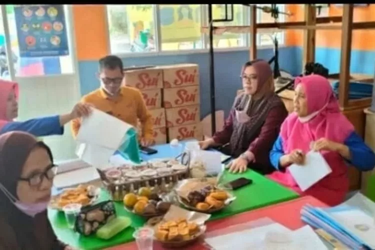 PROGRAM : PAUD Teratai RW 11, Kelurahan Curug, Kecamatan Cimanggis memiliki sejumlah program pengentasan stunting pada siswanya. ISTIMEWA