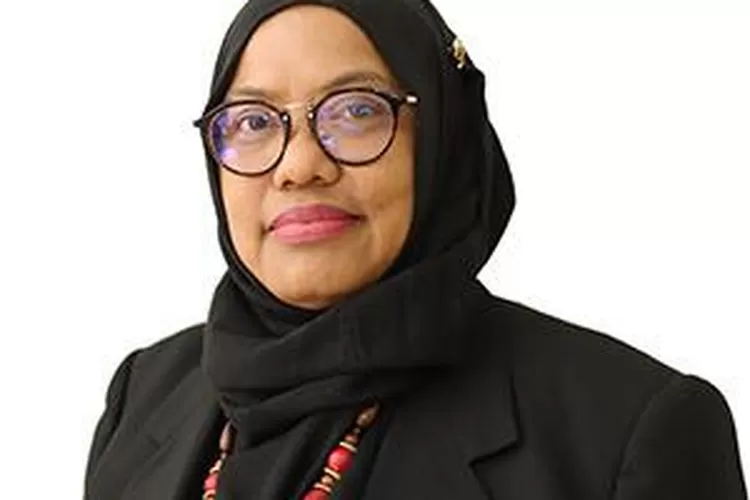 IST  SOSILOLOG UI : Ida Ruwaida Noor 