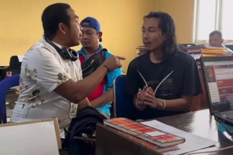 Rahmat Dani (26), seorang mahasiswa yang memutilasi kucing dan makan daging kucing, masih didalami pihak Polres Bengkulu Utara.