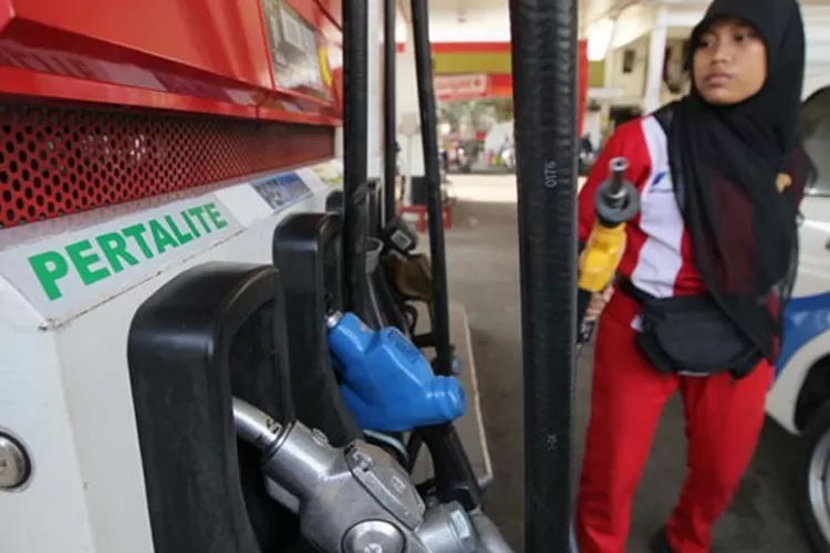 Ilustrasi dispenser pertalite di SPBU Jakarta (Dok.JawaPos.com)