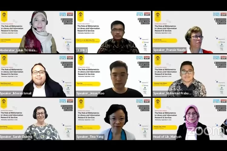 WEBINAR : Gambaran pelaksanaan kegiatan Webinar Internasional yang diakadakan Perpustakaan UI.   