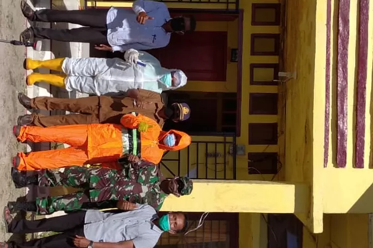 Tim lintas sektor dan kepala desa ujung Kecamatan Singkil siap bergerak melakukan ketitik yang dittecking ketempat orang kontak erat dengan pasien (covid-19).