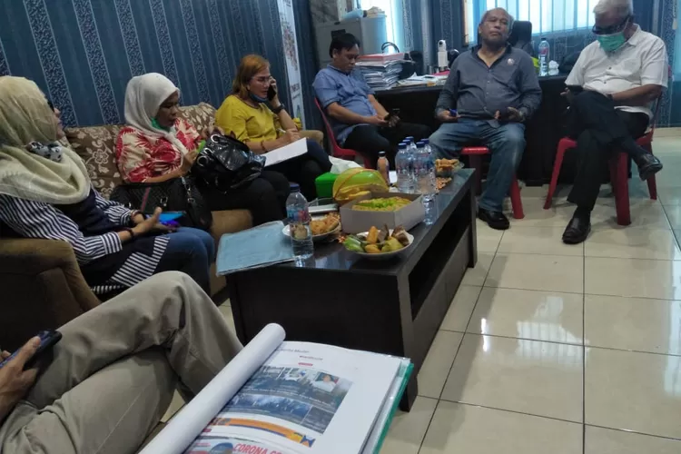 Rapat persiapan SMSI Sumut memfasilitasi verifikasi faktual media siber oleh Dewan Pers. (ist)