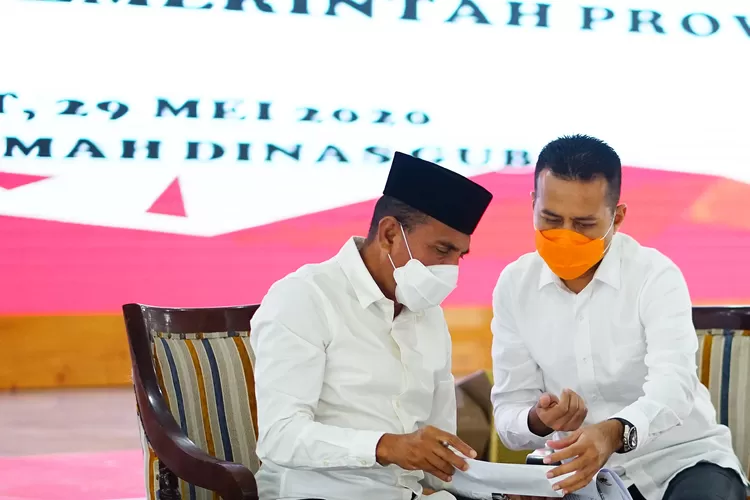 Gubernur Sumut Edy Rahmayadi bersama Wakil Gubernur (Wagub) Sumatera Utara (Sumut) Musa Rajekshah usai Rapat Koorinasi tentang Percepatan Penanganan Covid-19 di Provinsi Sumatera Utara