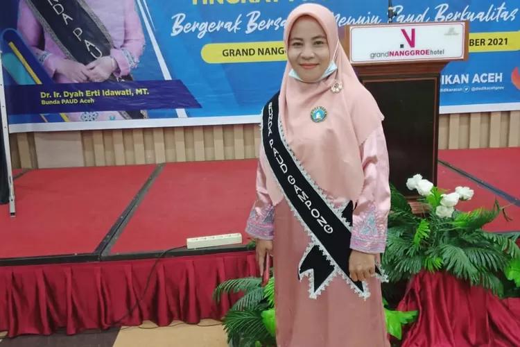 Bunda PAUD Gampong Geulumbuk Kecamatan Kluet Selatan, Aceh Selatan, berhasil menores apresiasi juara satu tingkat Provinsi Aceh, yang akan mewakili Aceh ke Jakarta nanti.(realitasonline/Zulmas)