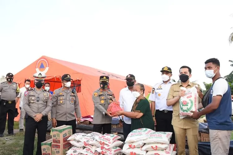 Pemkab sergai salurkan bantuan kemensos