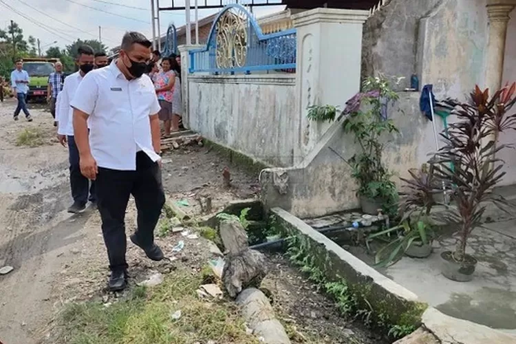 Bobby Nasution Buka Akses Jalan di Helvetia, 20 Tahun Tertutup Bangunan Liar, Kini Dilengkapi Drainase/ ist @Realitasonline.id