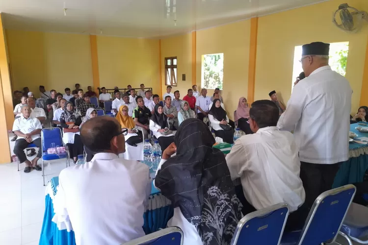 Puluhan peserta Seminar IPB University Mengabdi Dosen Pulang Kampung, 