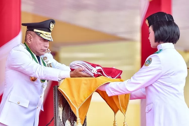 Gubernur Sumut Edy Rahmayadi menjadi Inspektur Upacara pada peringatan Hari Ulang Tahun Ke-77 Republik Indonesia di Lapangan Astaka, Jalan Williem Iskandar, Deliserdang, Rabu (17/8/2022)/ Realitasonline.id