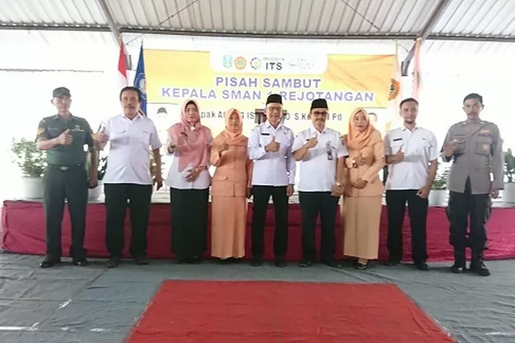 SMA Negeri 1 Rejotangan Gelar Acara Pisah Sambut Kepala Sekolah