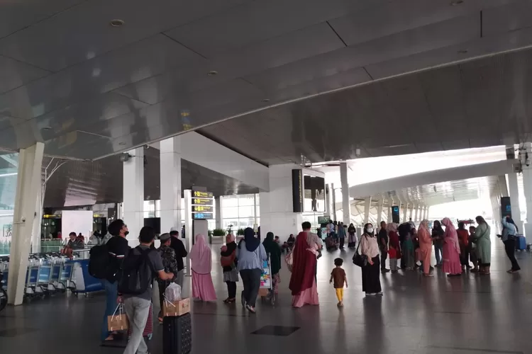 Ilustrasi penumpang di Bandara Kualanamu (Realitasonline.id/Irwansyah)