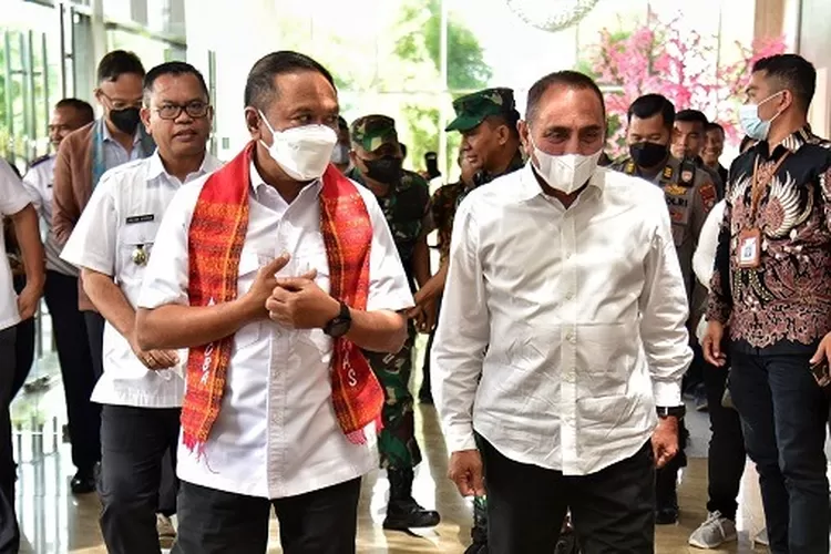 Gubernur Sumatera Utara (Sumut) Edy Rahmayadi bersama Menteri Pemuda dan Olahraga Republik Indonesia, Zainudin Amali melaksanakan Rapat Koordinasi (Rakor) Persiapan Penyelenggaraan F1 Powerboat (F1H2O) Lake Toba - Indonesia di Toba Ballroom, Hotel Labersa, Balige, Kabupaten Toba, Kamis (12/1/2023).
