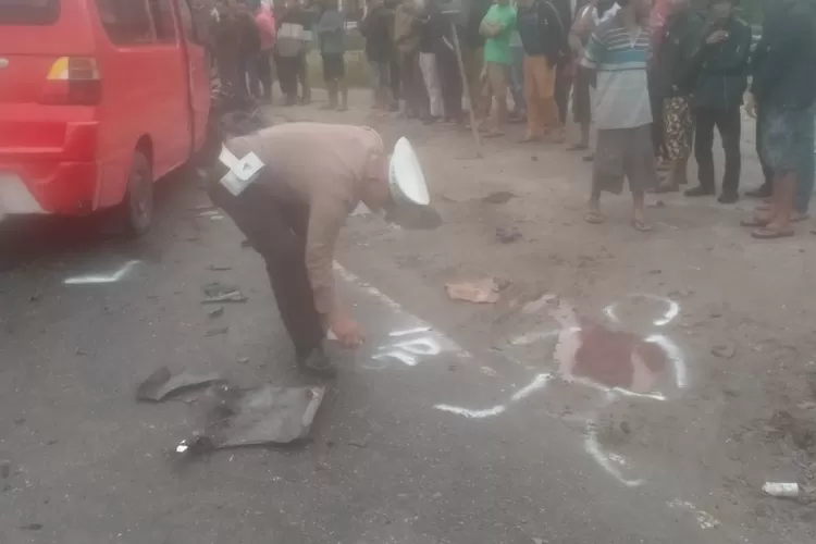 Petugas sedang olah TKP (ist)