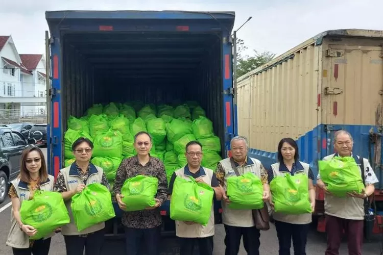 Sebanyak 1.000 paket bantuan dari Pemerintah Taiwan diserahkan untuk korban gempa bumi di Cianjur pada 15 Maret 2023 (Foto: TETO)