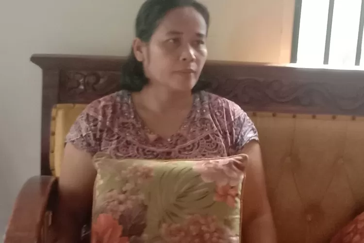 Hotma Uly pemilik rumah terancam longsor