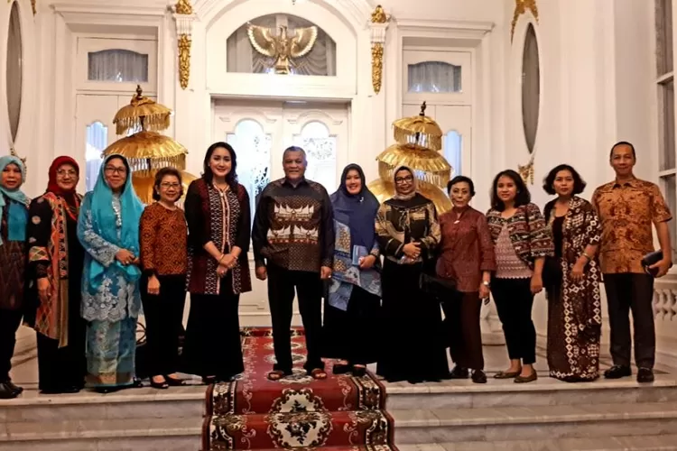 Ketum Kowani Dr Ir Giwo Rubianto, M. Pd beserta delegasi Indonesia diterima secara resmi Duta Besar Luar Biasa dan Berkuasa Penuh RI untuk Myanmar,  Irjen Pol. Prof. Dr. Iza Fadri