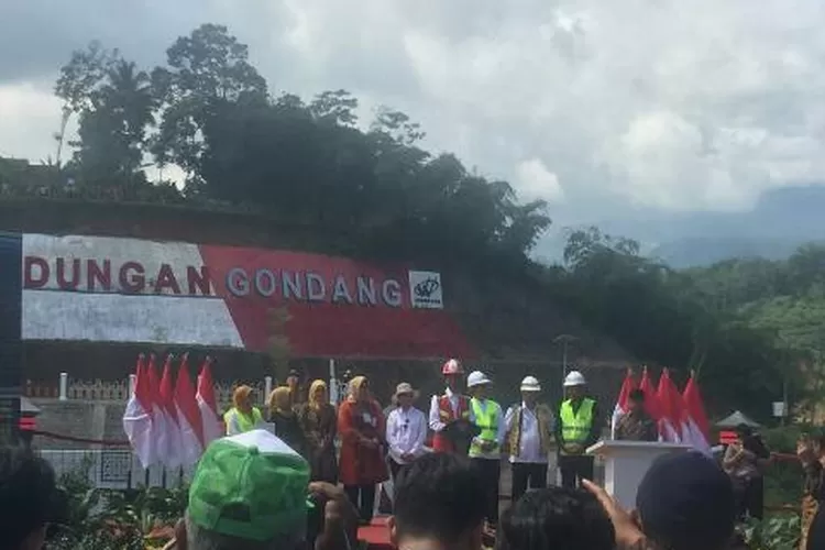 Presiden Joko Widodo meresmikan Bendungan Gondang