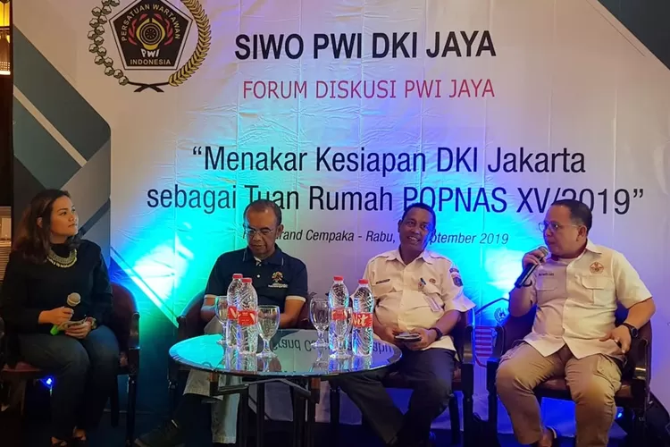Suasana diskusi SIWO PWI Jaya membahas masalah Popnas. (Foto: Dok).
