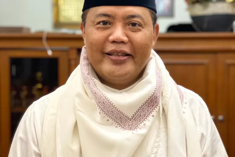 Bupati Karanganyar Drs H Juliyatmono yang juga Ketua DPD Partai Golkar Karanganyar 