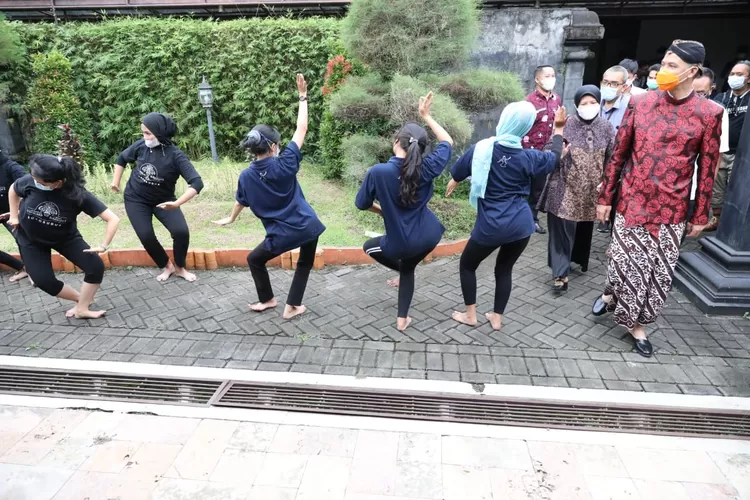   Workshop tari relief Candi Borobudur