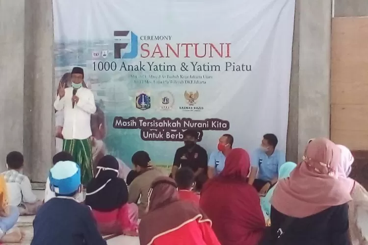 Ketua FWPJ Agus Supriyanto menyampaikan sambutan pada acara santunan 1000 anak yatim, Jumat (8/5/2021).