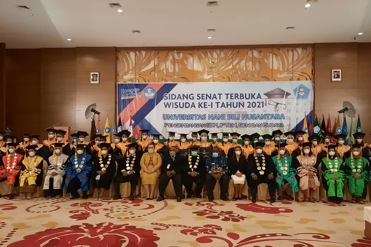 Universitas Nani Bili Nusantara Sorong Mewisuda 80 Lulusan - Suara Karya