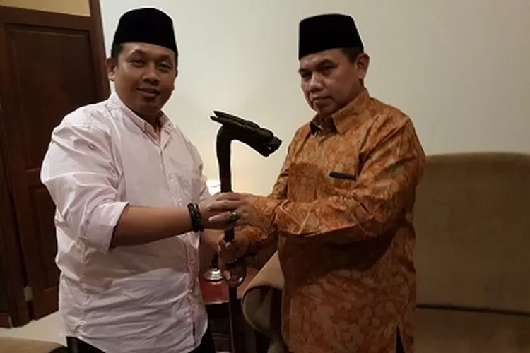   Ketua Umum Patriot Garuda Nusantara, Iwan Cahyono dan KH Ahmad Rafi'udin. (Kiri ke kanan).