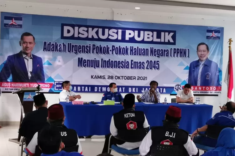 DPD Partai Demokrat DKI Jakarta menggelar Diskusi Publik di kantor DPD Jalan Bambu Apus, Jakarta Timur, Kamis (28/10/2021).