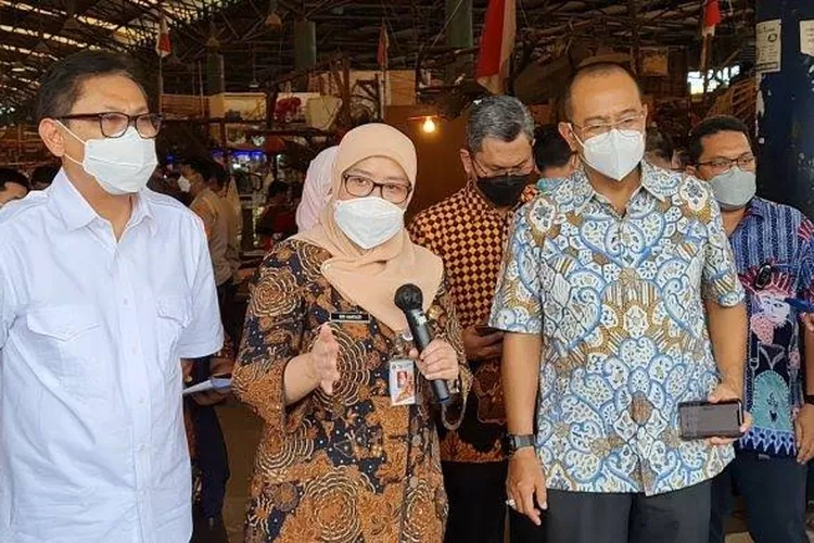 Tim TPID DKI Jakarta melakukan inspeksi mendadak (Sidak) ke Pasar Induk Kramatjati, Jakarta Timur, Kamis (24