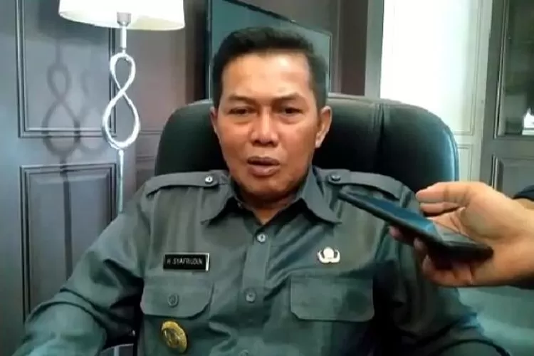 Walikota Serang Syafrudin bersama awak media di Puspemkot Kota Serang, Jumat (5/5/2019). (Foto:Topmedia)