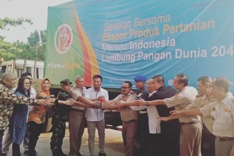 Kementerian Pertanian melalui Badan Karantina Pertanian bertempat di BKP Kelas II Cilegon saat melepas ekspor lima komoditas, Rabu (19/6) (Foto:Topmedia)