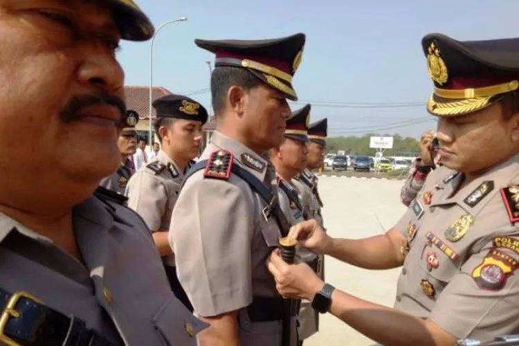 Mutasi di lingkungan Polres Serang.*