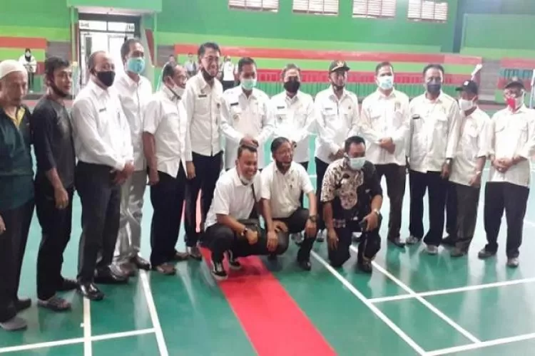 Walikota Serang Syafrudin Usai Meresmikan GOR di Alun alun Timur Kota Serang, Rabu (30/9/2020). (Foto:Topmedia)