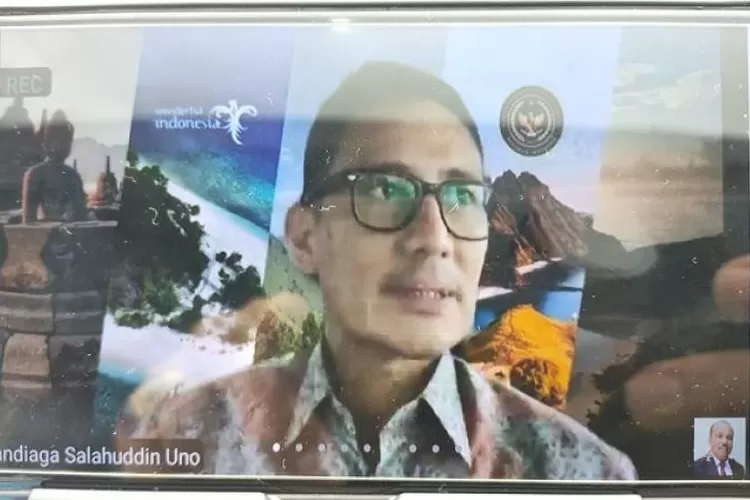 Menparekraf Sandiaga Salahuddin Uno dalam webinar Hari Pers Nasional 2021, yang digelar Serikat Media Siber (SMSI) Pusat, Rabu (3/2/2021).