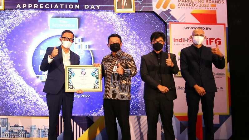 PT Bank DKI meraih penghargaan Popular Digital Brand untuk uang elektronik dan pembayaran elektronik pada 3rd Indonesia’s Most Popular Digital Financial Brands Awards 2022 yang diselenggarakan oleh Iconomics.