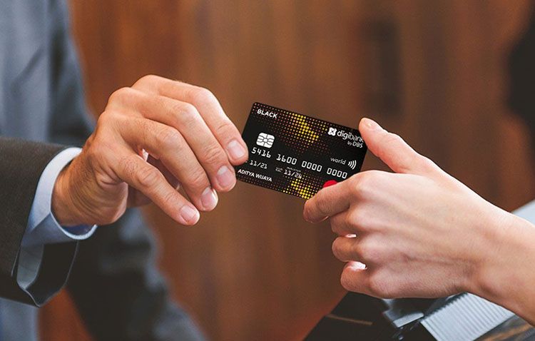 Bank DBS Indonesia bekerja sama dengan Mastercard meluncurkan Kartu Kredit Digital digibank Black. Hal ini sejalan dengan peningkatan tren buy now, pay later (BNPL) dan melanjutkan inovasi kartu kredit digital DBS yang dapat memberikan persetujuan dalam 60 detik.