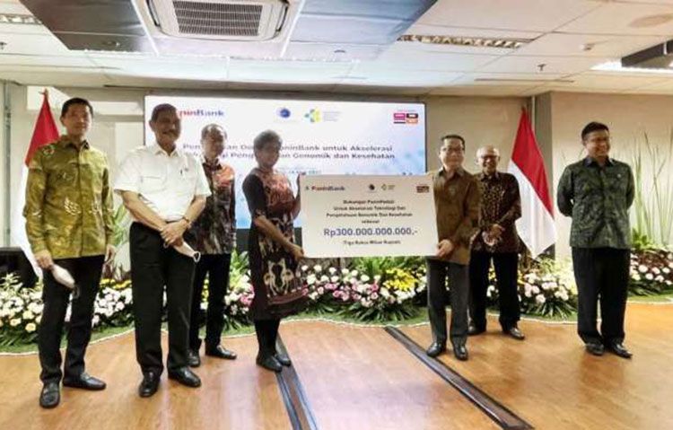 Bantuan donasi yang diberikan oleh Panin Bank untuk akselerasi teknologi dan pengetahuan genomik dan kesehatan di Indonesia, diharapkan dapat berkontribusi positif terhadap kemajuan dan pengembangan penelitian serta pelayanan kesehatan di Indonesia.