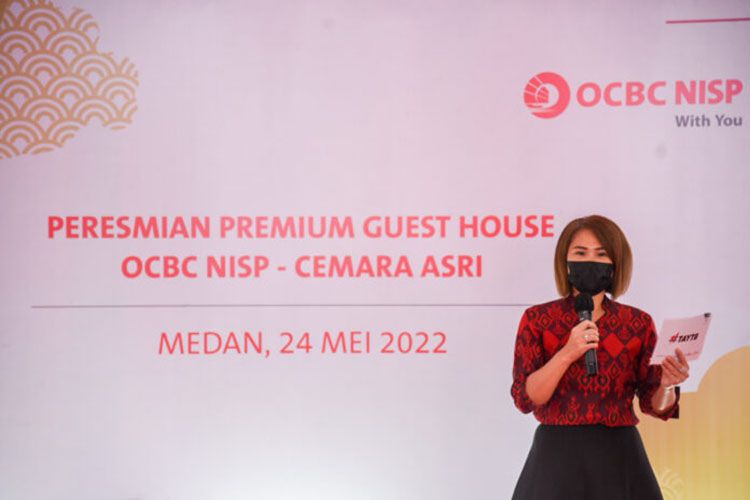 Bank OCBC NISP hari ini memperkenalkan inovasi layanan perbankan dengan meresmikan kantor cabang di Medan yang berkonsep Premium Guest House (PGH) pertama di Medan.